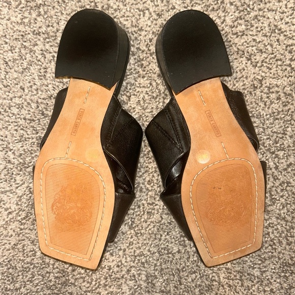 Vince Camuto Selaries Block Heel Black Sandal Size 5 - Picture 4 of 4